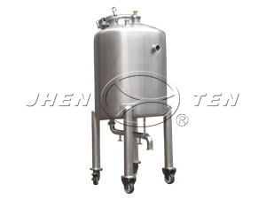 Stainless steel portable tanks