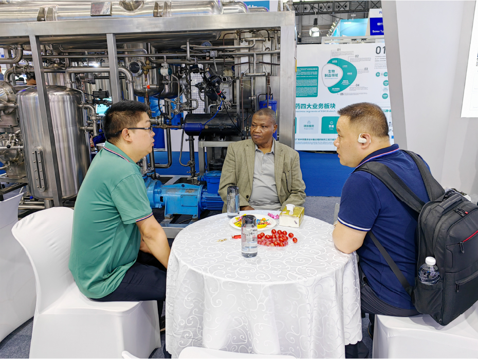 Live Coverage of CPHI & PMEC China 2025 | Jhenten Machinerys Shanghai Exhibition: A Crowd Sensation with Non-Stop Excitement!!(图6)