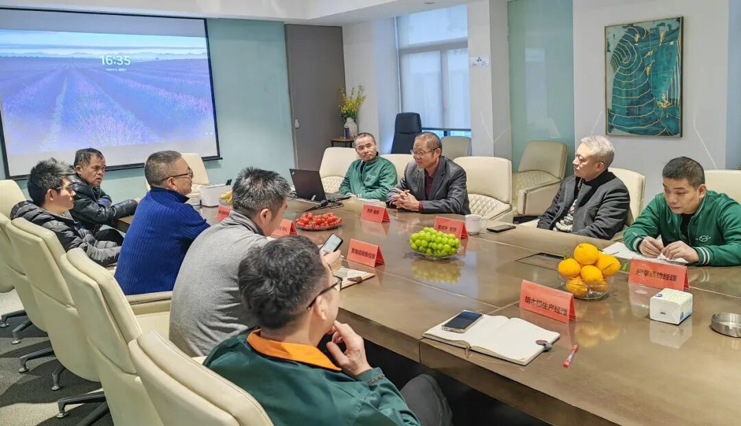 Exploring New Opportunities for Collaboration! Professor Liu Fang from South China University of Technology Visits Jhenten Machinery(图1)