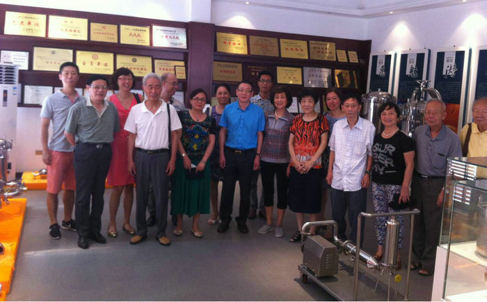 九三学社工一支社在公司举行“九三学社抗战胜利70周年” 学习活动(图3)